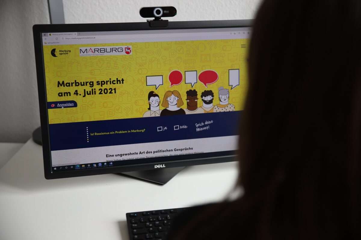 Case Study: The Discussion Format ‘My Country Talks’